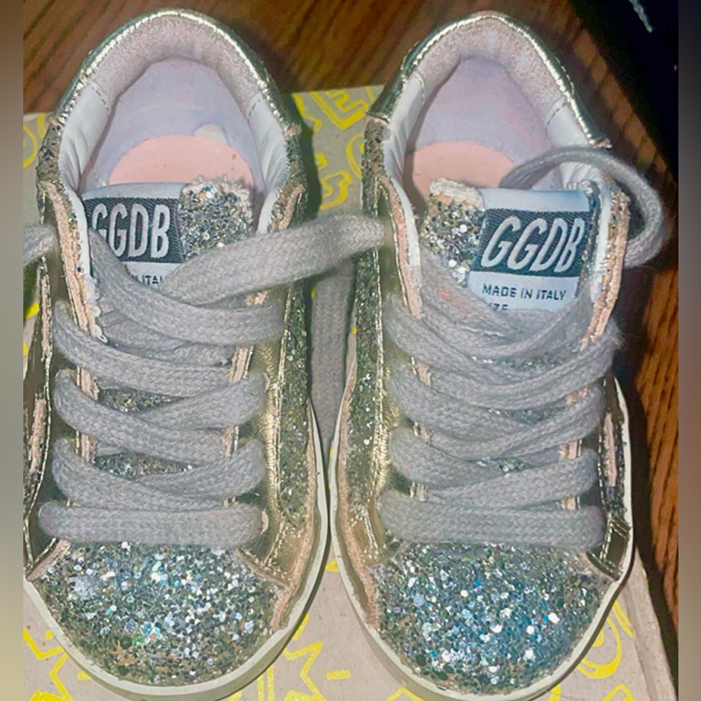 Golden Goose Toddler Kids Super-Star Glitter Sneakers - silver sz. US 6 EU sz 22